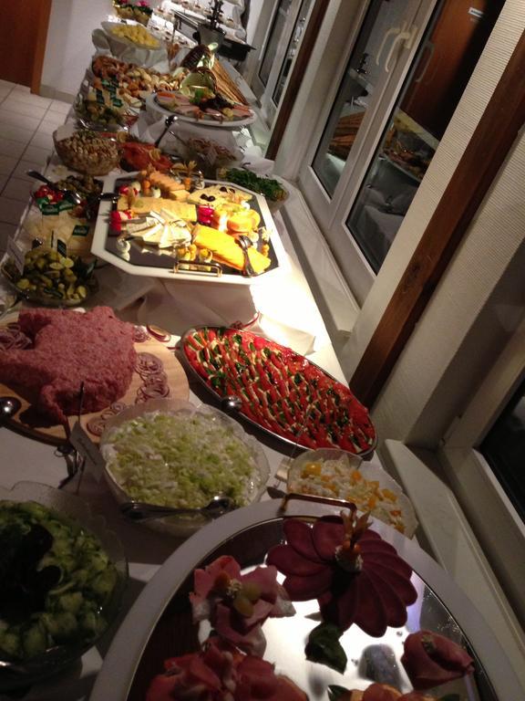 Hotel & Restaurant Zur Spreewaelderin Golssen Экстерьер фото