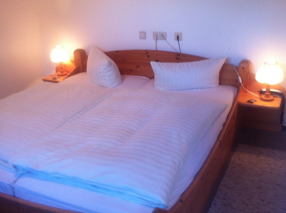 Hotel & Restaurant Zur Spreewaelderin Golssen Экстерьер фото